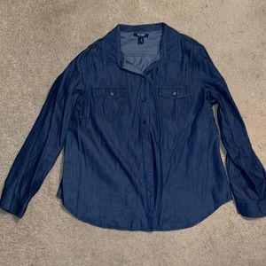 Womens Long sleeve button down